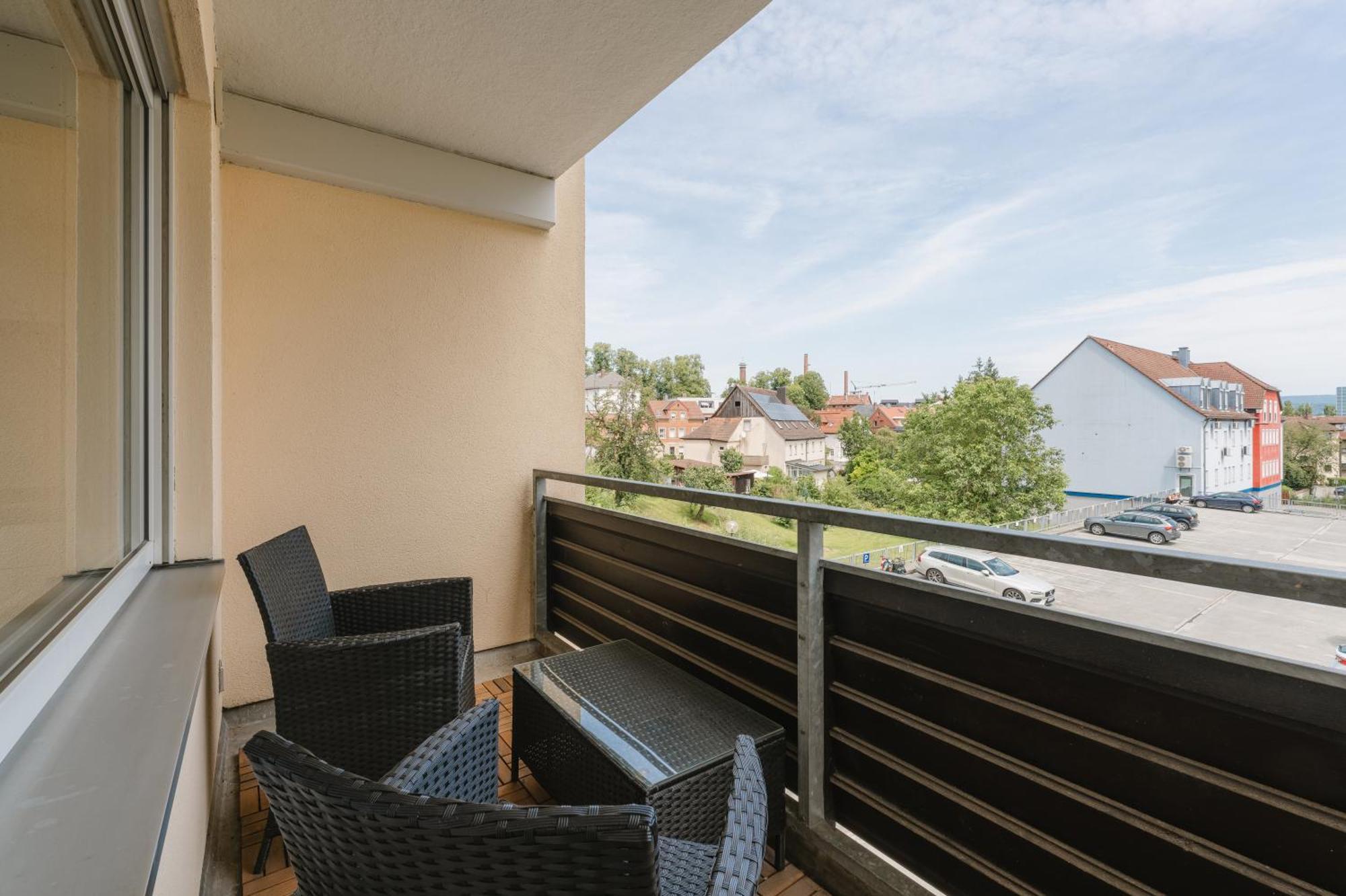 Exklusiv & Zentral: 1-Zi. Apartment Mit Balkon Stellplatz 바이로이트 외부 사진
